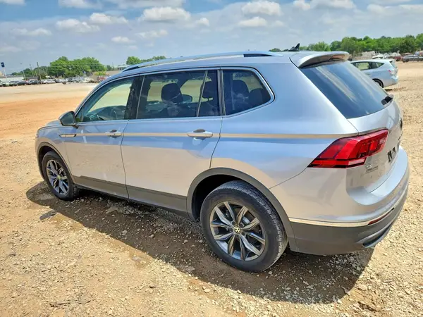 3VV3B7AX6NM131872 2022 VOLKSWAGEN TIGUAN - Image 2