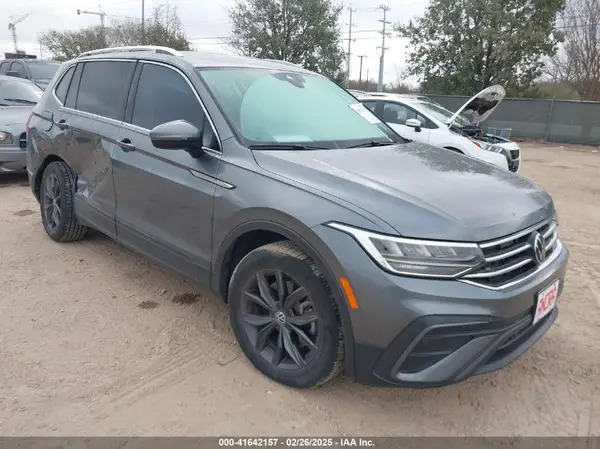 3VV3B7AX6NM138286 2022 VOLKSWAGEN TIGUAN - Image 1