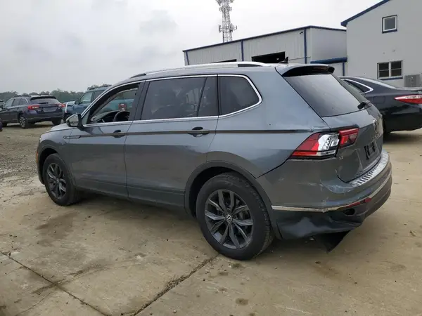 3VV3B7AX6PM095989 2023 VOLKSWAGEN TIGUAN - Image 2