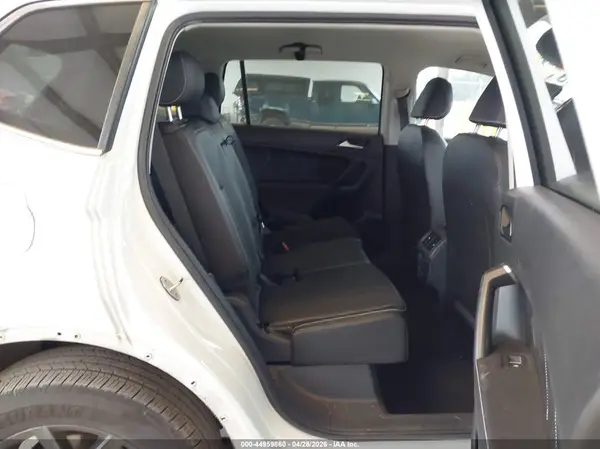 3VV3B7AX6PM114654 2023 VOLKSWAGEN TIGUAN - Image 8