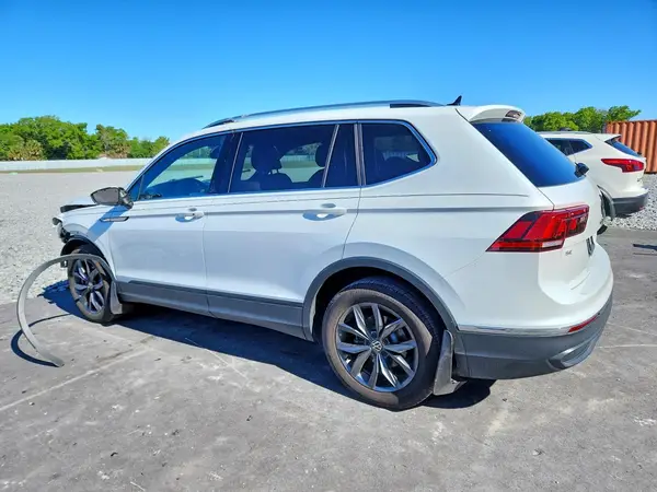 3VV3B7AX6PM141711 2023 VOLKSWAGEN TIGUAN - Image 2