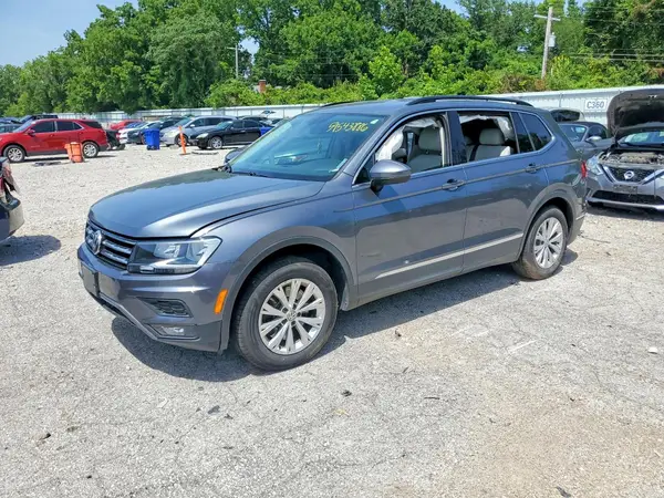 3VV3B7AX7JM000878 2018 VOLKSWAGEN TIGUAN - Image 1