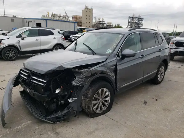 3VV3B7AX7JM005708 2018 VOLKSWAGEN TIGUAN - Image 1