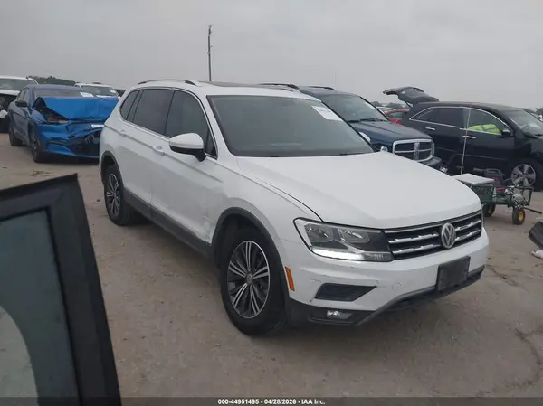 3VV3B7AX7JM005840 2018 VOLKSWAGEN TIGUAN - Image 1