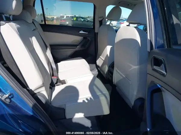 3VV3B7AX7JM008561 2018 VOLKSWAGEN TIGUAN - Image 8