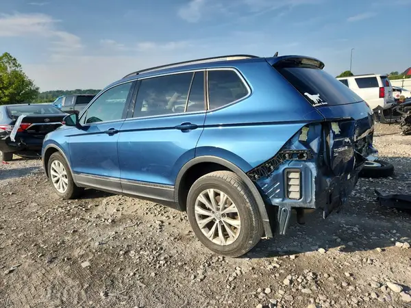 3VV3B7AX7JM026400 2018 VOLKSWAGEN TIGUAN - Image 2