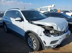 3VV3B7AX7JM028051 2018 VOLKSWAGEN TIGUAN