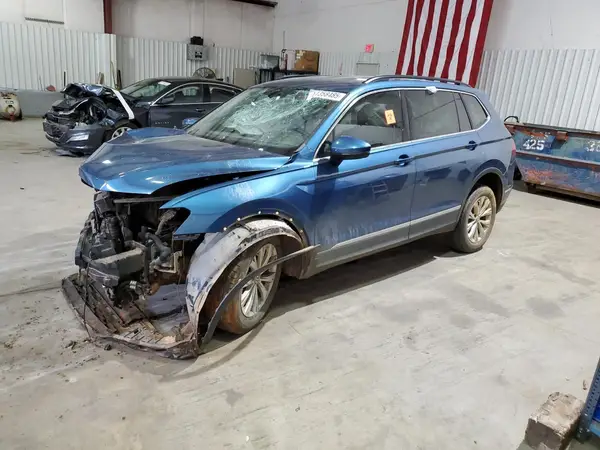 3VV3B7AX7JM055203 2018 VOLKSWAGEN TIGUAN - Image 1