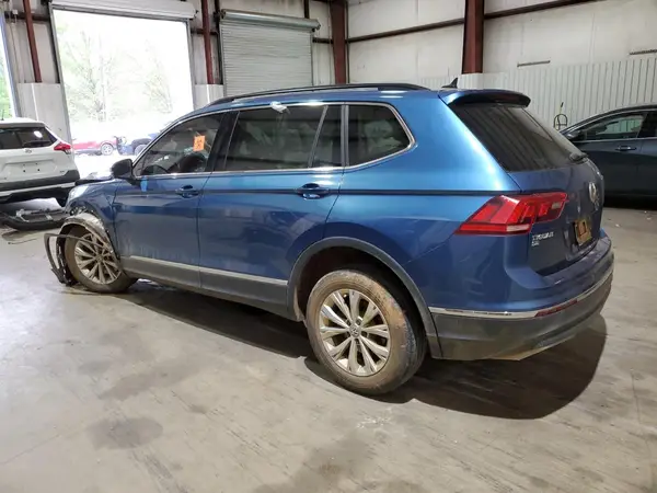 3VV3B7AX7JM055203 2018 VOLKSWAGEN TIGUAN - Image 2