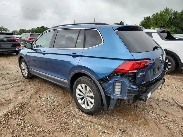 3VV3B7AX7JM072275 2018 VOLKSWAGEN TIGUAN - Image 2