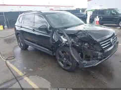 3VV3B7AX7JM076018 2018 VOLKSWAGEN TIGUAN