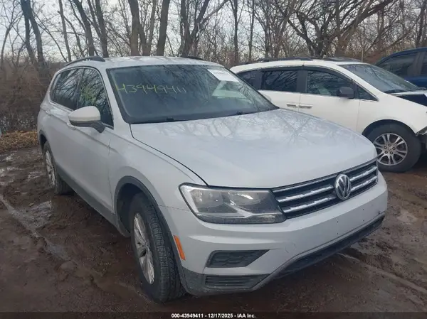 3VV3B7AX7JM082076 2018 VOLKSWAGEN TIGUAN