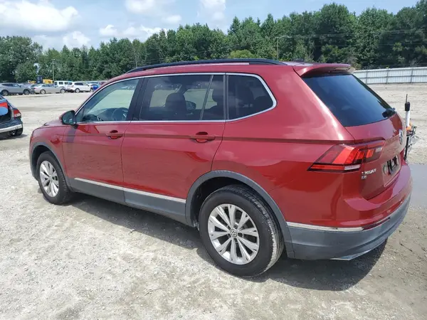 3VV3B7AX7JM082207 2018 VOLKSWAGEN TIGUAN - Image 2