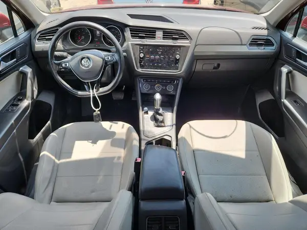 3VV3B7AX7JM082207 2018 VOLKSWAGEN TIGUAN - Image 8