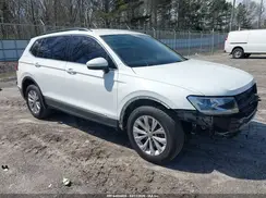 3VV3B7AX7JM144057 2018 VOLKSWAGEN TIGUAN