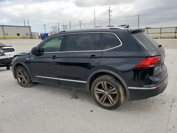 3VV3B7AX7JM154328 2018 VOLKSWAGEN TIGUAN - Image 2