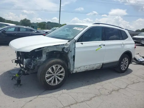 3VV3B7AX7JM212003 2018 VOLKSWAGEN TIGUAN - Image 1