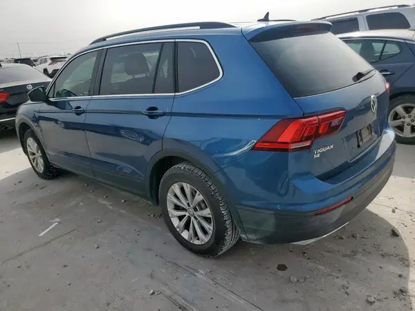 3VV3B7AX7KM029928 2019 VOLKSWAGEN TIGUAN - Image 2