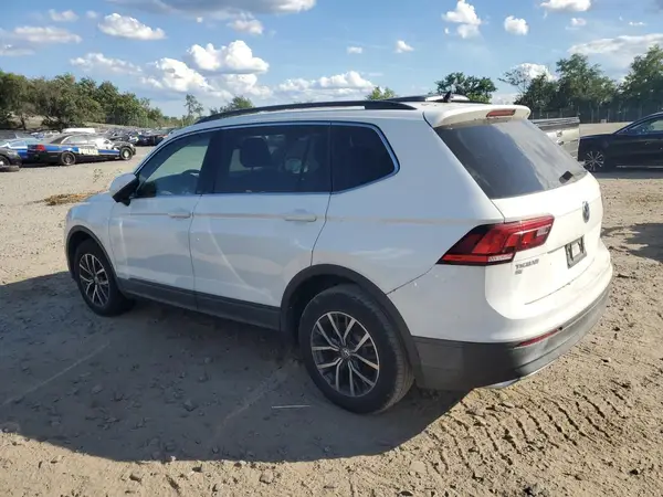 3VV3B7AX7KM066137 2019 VOLKSWAGEN TIGUAN - Image 2