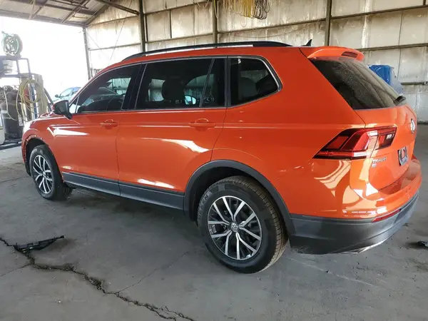 3VV3B7AX7KM081933 2019 VOLKSWAGEN TIGUAN - Image 2