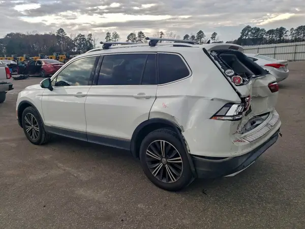 3VV3B7AX7KM087070 2019 VOLKSWAGEN TIGUAN - Image 2