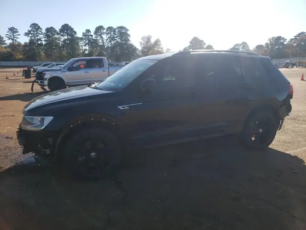 3VV3B7AX7KM121556 2019 VOLKSWAGEN TIGUAN - Image 1