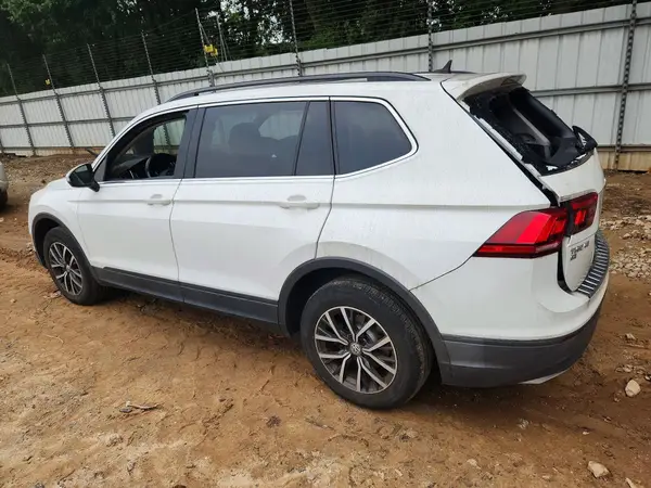 3VV3B7AX7KM129415 2019 VOLKSWAGEN TIGUAN - Image 2