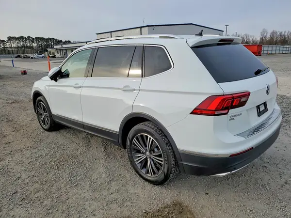 3VV3B7AX7KM130158 2019 VOLKSWAGEN TIGUAN - Image 2