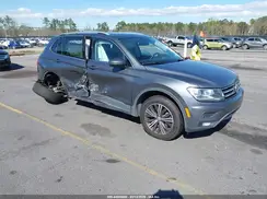 3VV3B7AX7KM149888 2019 VOLKSWAGEN TIGUAN