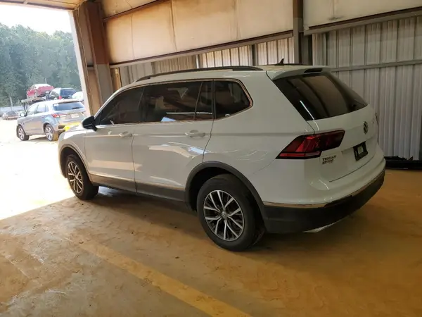 3VV3B7AX7LM074725 2020 VOLKSWAGEN TIGUAN - Image 2