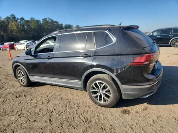 3VV3B7AX7LM083134 2020 VOLKSWAGEN TIGUAN - Image 2