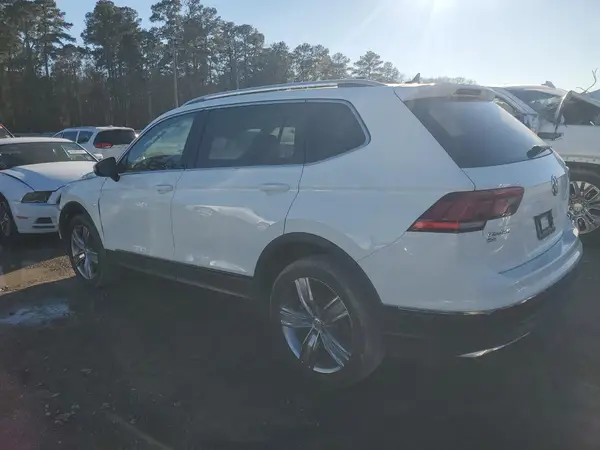 3VV3B7AX7LM111577 2020 VOLKSWAGEN TIGUAN - Image 2