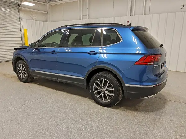 3VV3B7AX7LM114799 2020 VOLKSWAGEN TIGUAN - Image 2