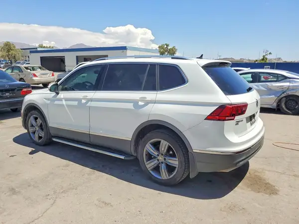 3VV3B7AX7LM130839 2020 VOLKSWAGEN TIGUAN - Image 2