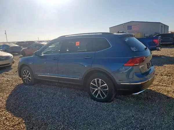 3VV3B7AX7LM137631 2020 VOLKSWAGEN TIGUAN - Image 2