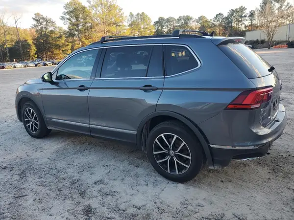 3VV3B7AX7MM009570 2021 VOLKSWAGEN TIGUAN - Image 2