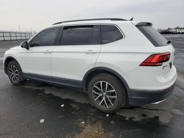 3VV3B7AX7MM014834 2021 VOLKSWAGEN TIGUAN - Image 2