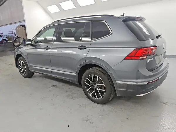 3VV3B7AX7MM056582 2021 VOLKSWAGEN TIGUAN - Image 2