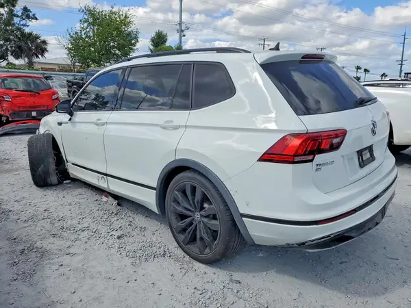 3VV3B7AX7MM068974 2021 VOLKSWAGEN TIGUAN - Image 2