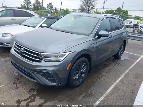 3VV3B7AX7NM008114 2022 VOLKSWAGEN TIGUAN - Image 2