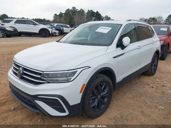 3VV3B7AX7NM035703 2022 VOLKSWAGEN TIGUAN - Image 2