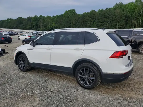 3VV3B7AX7NM089812 2022 VOLKSWAGEN TIGUAN - Image 2
