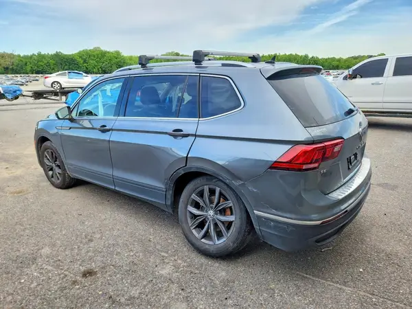 3VV3B7AX7NM134649 2022 VOLKSWAGEN TIGUAN - Image 2