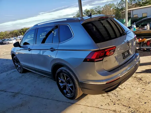 3VV3B7AX7NM136367 2022 VOLKSWAGEN TIGUAN - Image 2