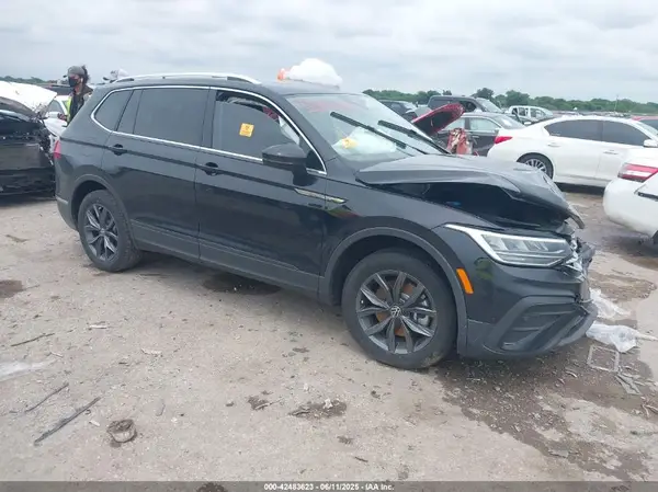 3VV3B7AX7NM161706 2022 VOLKSWAGEN TIGUAN - Image 1