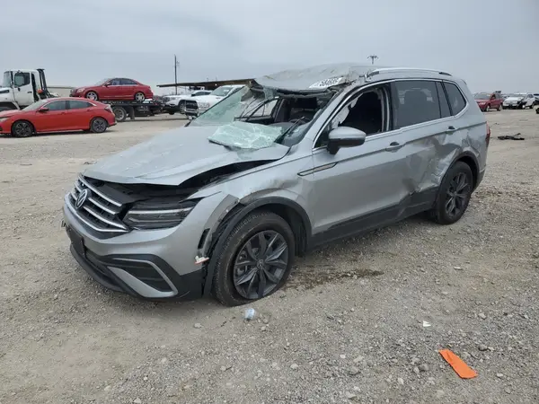 3VV3B7AX7PM120401 2023 VOLKSWAGEN TIGUAN - Image 1