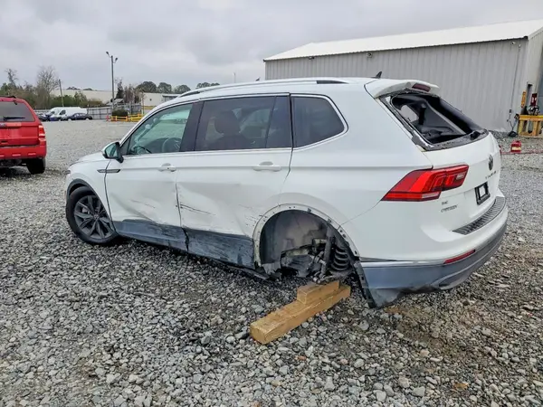 3VV3B7AX7RM069565 2024 VOLKSWAGEN TIGUAN - Image 2