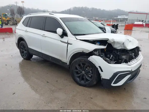 3VV3B7AX7RM170122 2024 VOLKSWAGEN TIGUAN - Image 1