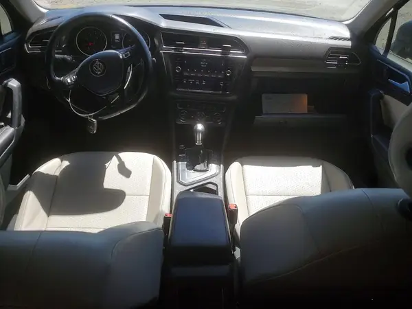 3VV3B7AX8JM002669 2018 VOLKSWAGEN TIGUAN - Image 8