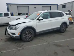 3VV3B7AX8JM015390 2018 VOLKSWAGEN TIGUAN